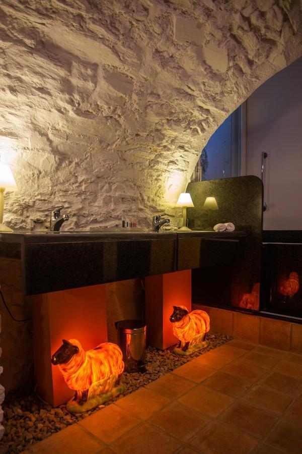 Hotel Canaleta Heras Espolla Екстер'єр фото