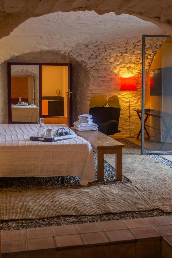 Hotel Canaleta Heras Espolla Екстер'єр фото