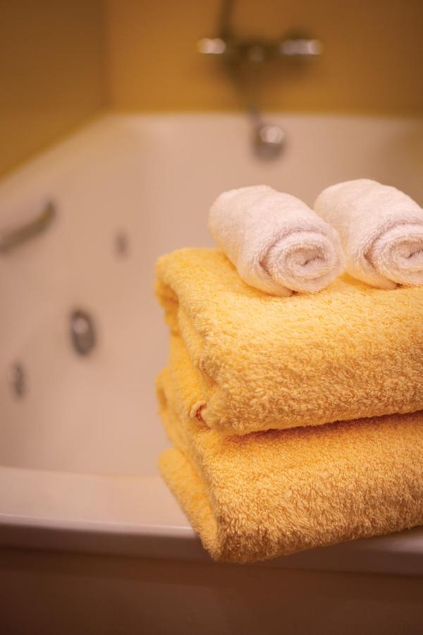 Hotel Canaleta Heras Espolla Екстер'єр фото