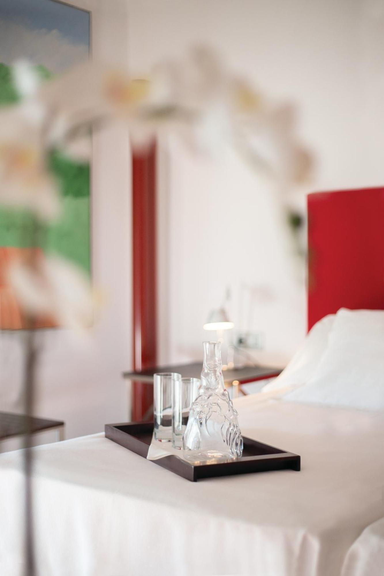 Hotel Canaleta Heras Espolla Екстер'єр фото